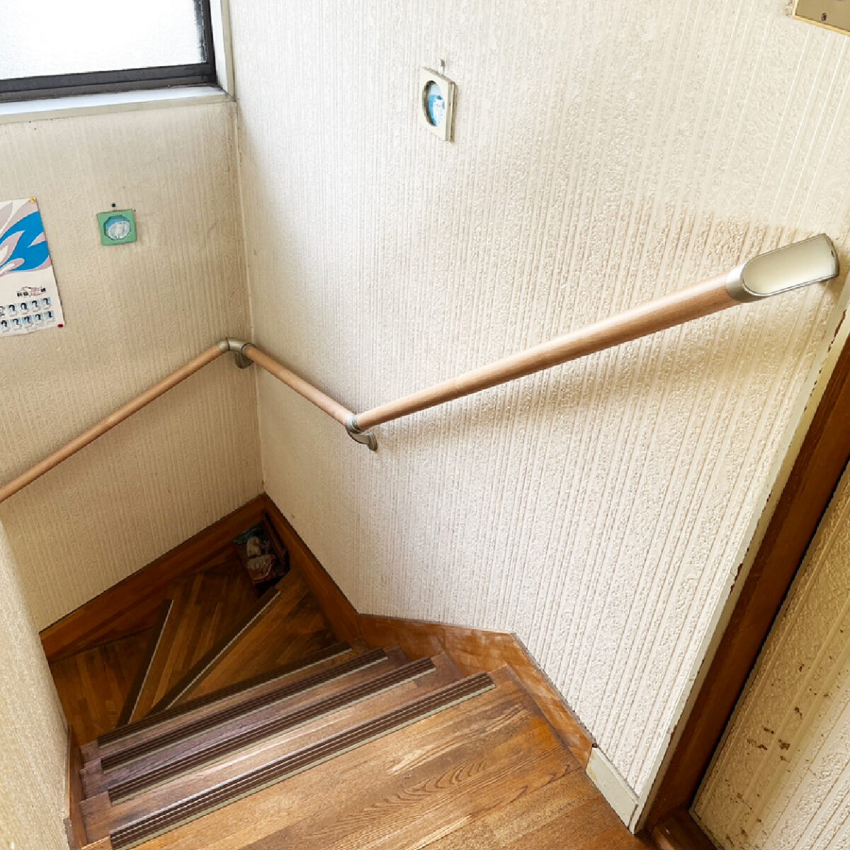 階段手摺取り付け工事