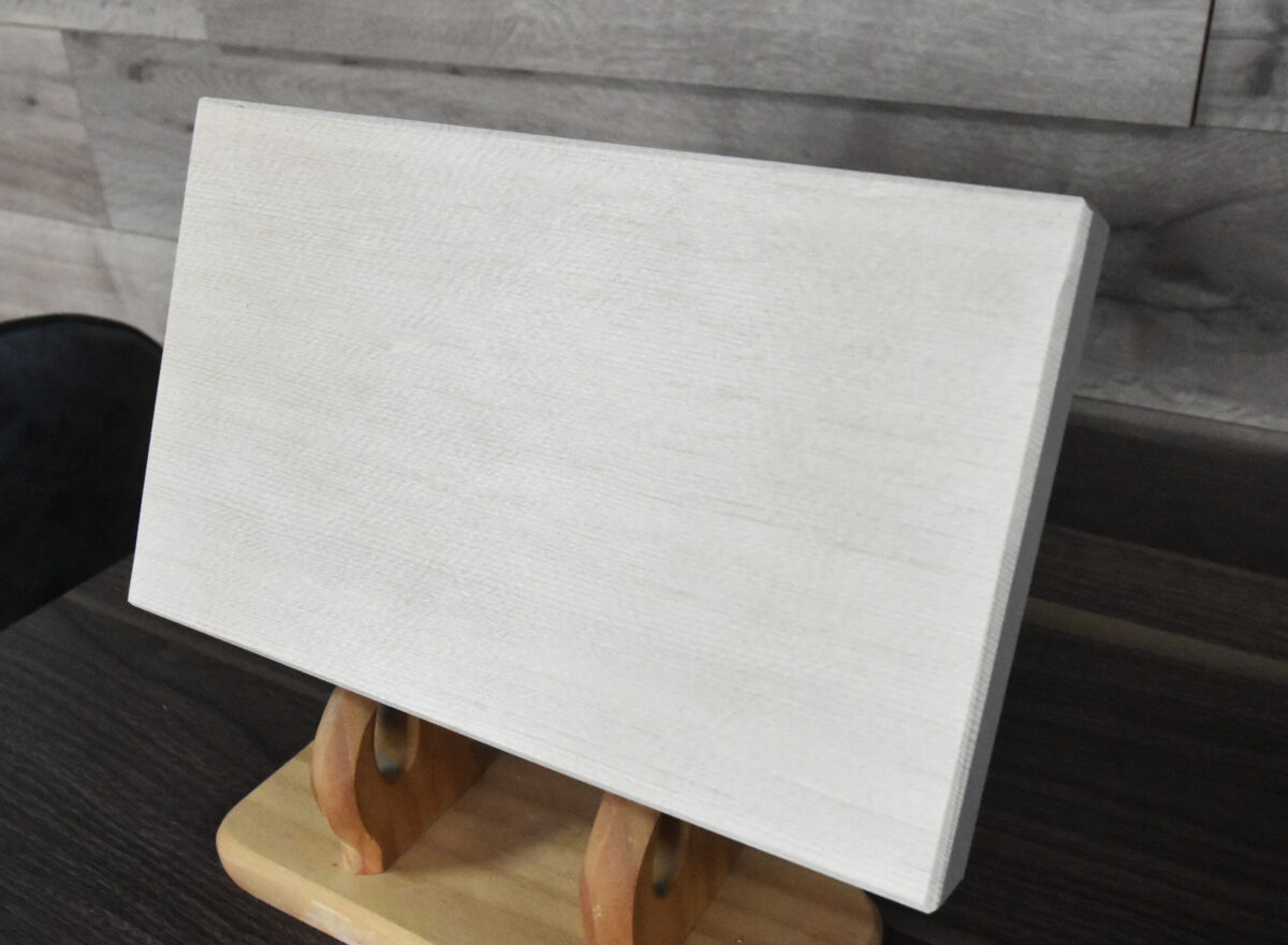 岩本建設オリジナル手作りまな板