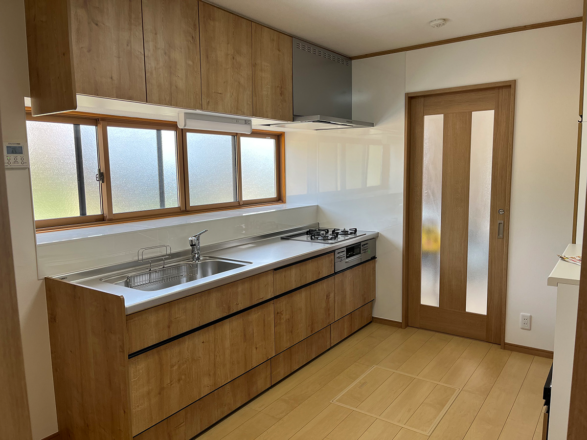キッチンリフォーム後のシステムキッチン
