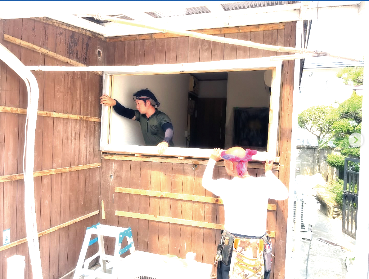 窓の断熱リフォーム施工前・施工中の様子